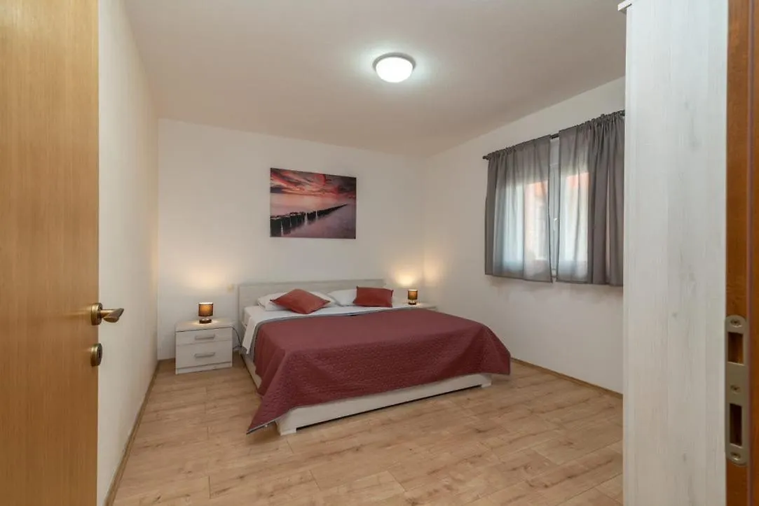 Apartment Apartmani Grga Trogir