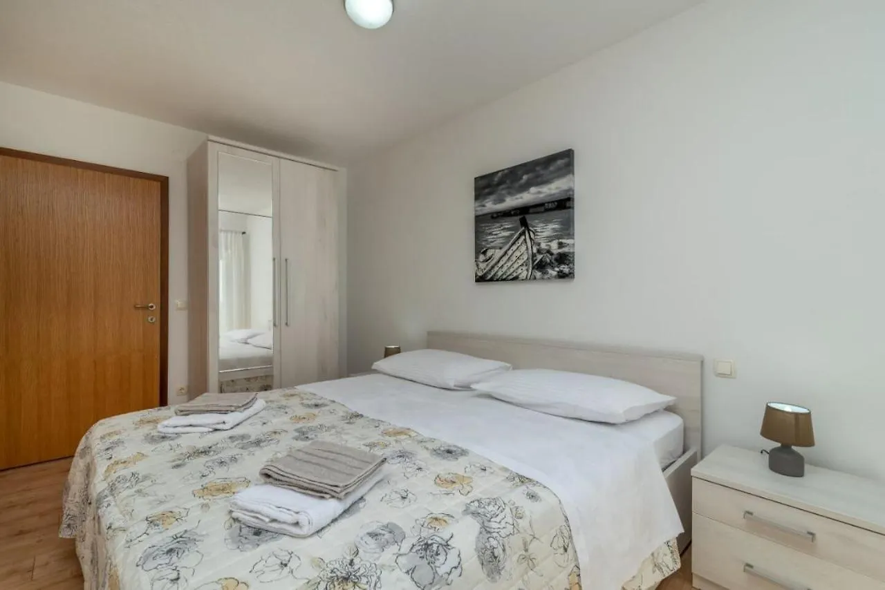 Apartment Apartmani Grga Trogir Croatia